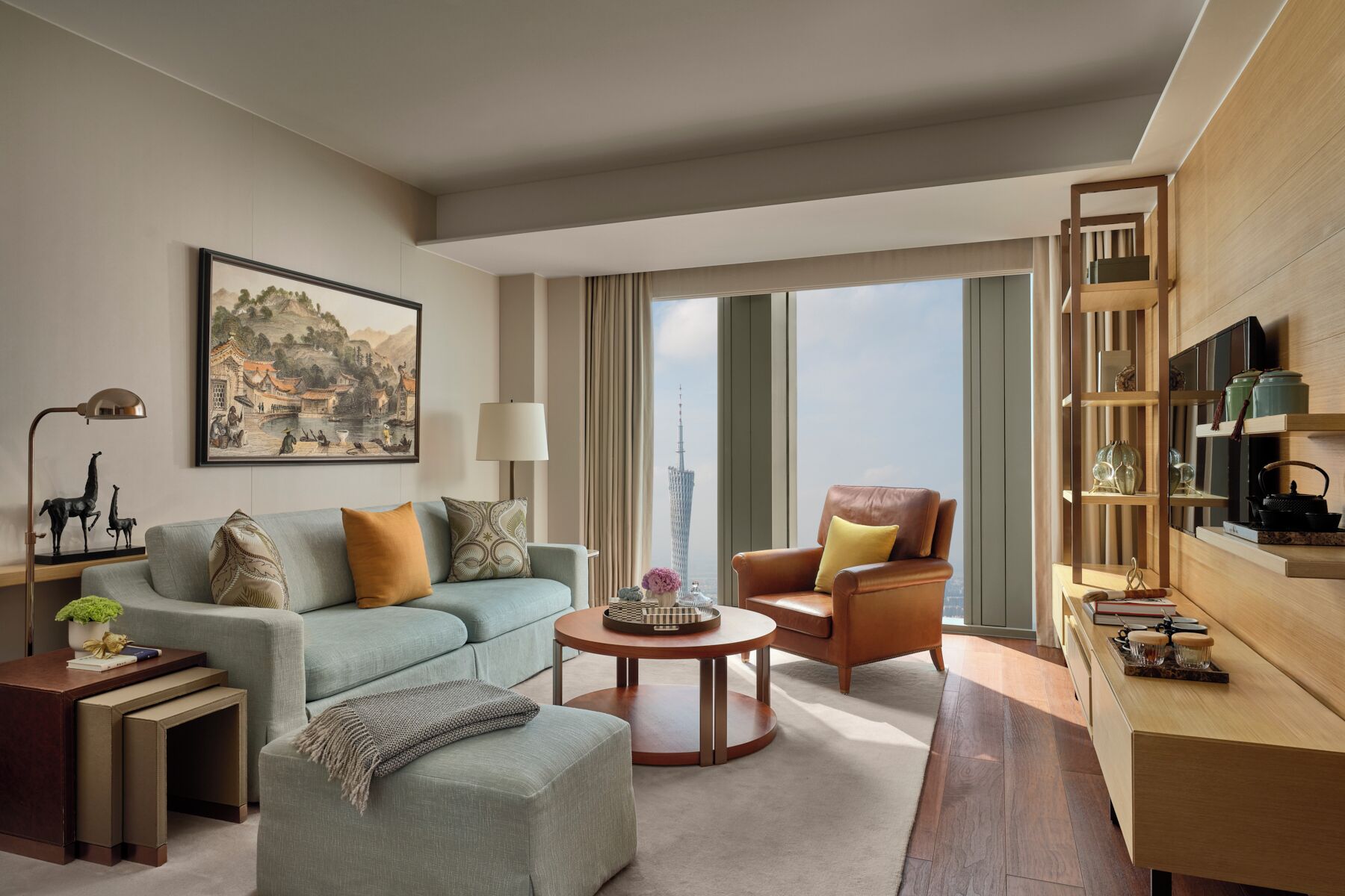 Down duvets, in-room safe, desk, laptop workspace