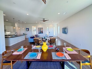 Dining - Modern Palm Desert Home, Community Pool, Spa, Gym (Palm Desert)