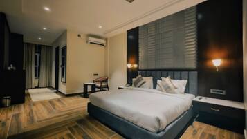 Executive Single Room | Desk, soundproofing, free WiFi