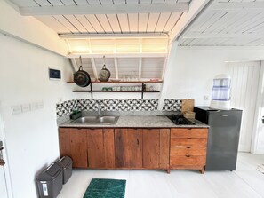 Herdplatte, Geschirrspüler, Reiskocher, Kochgeschirr/Geschirr/Besteck