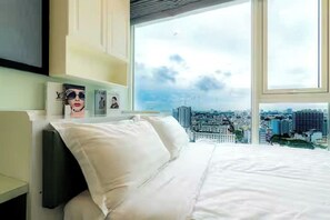 Suite Keluarga, 3 kamar tidur, Akses Club Lounge, pemandangan kota | Seprai katun Mesir, seprai premium, dan selimut bulu angsa