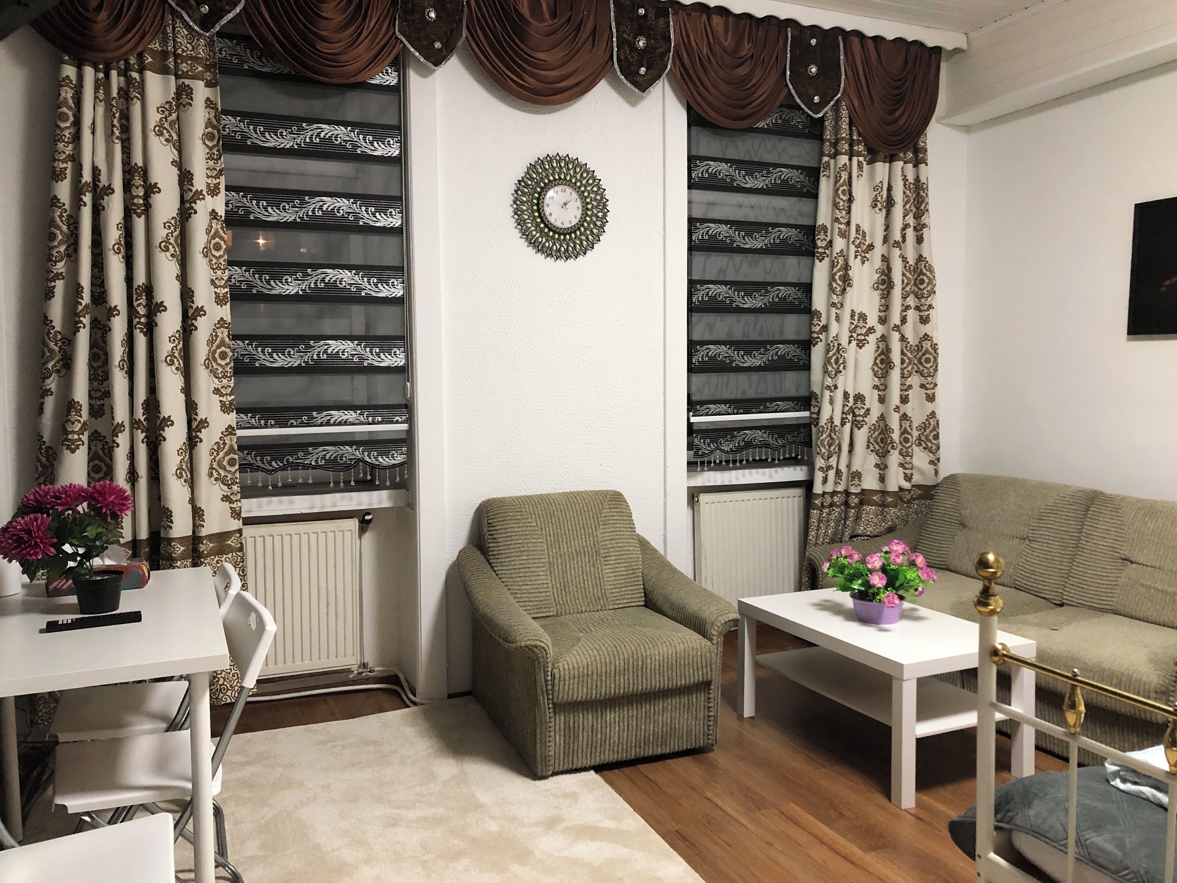 基础公寓 | 熨斗/熨板、免费 WiFi