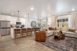 Smart TV, videogames, mesa de pingue-pongue