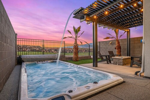 Skyline 1698, Sauna, Arcade Table, Ping Pong Table, Community Amenities
