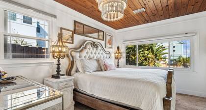 Mermaid House Directly Across from the Beach | Private Pool and Pool House | Tiki Bar