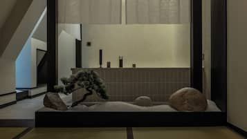 Deluxe Double Room, City View | Blackout curtains, soundproofing, free WiFi