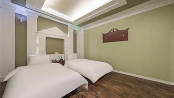 Basic Twin Room | Free WiFi