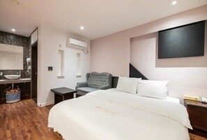 Classic Double Room, City View | Free WiFi - BAY HOTEL (Busan)