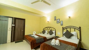 Phòng 3 Deluxe, quang cảnh thành phố | Bàn, phòng cách âm, truy cập Internet không dây miễn phí