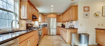 7 Mi to The Walkway: Hudson Valley Adventure Base