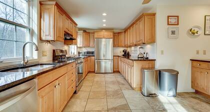 7 Mi to The Walkway: Hudson Valley Adventure Base