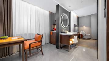 Habitación ejecutiva doble, no fumadores | Caja fuerte, escritorio, espacio para trabajar con un portátil