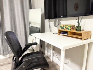 Interior - Peaceful 1B1B Close to Meta and Stanford breakfast with AC in East Palo Alto (East Palo Alto)