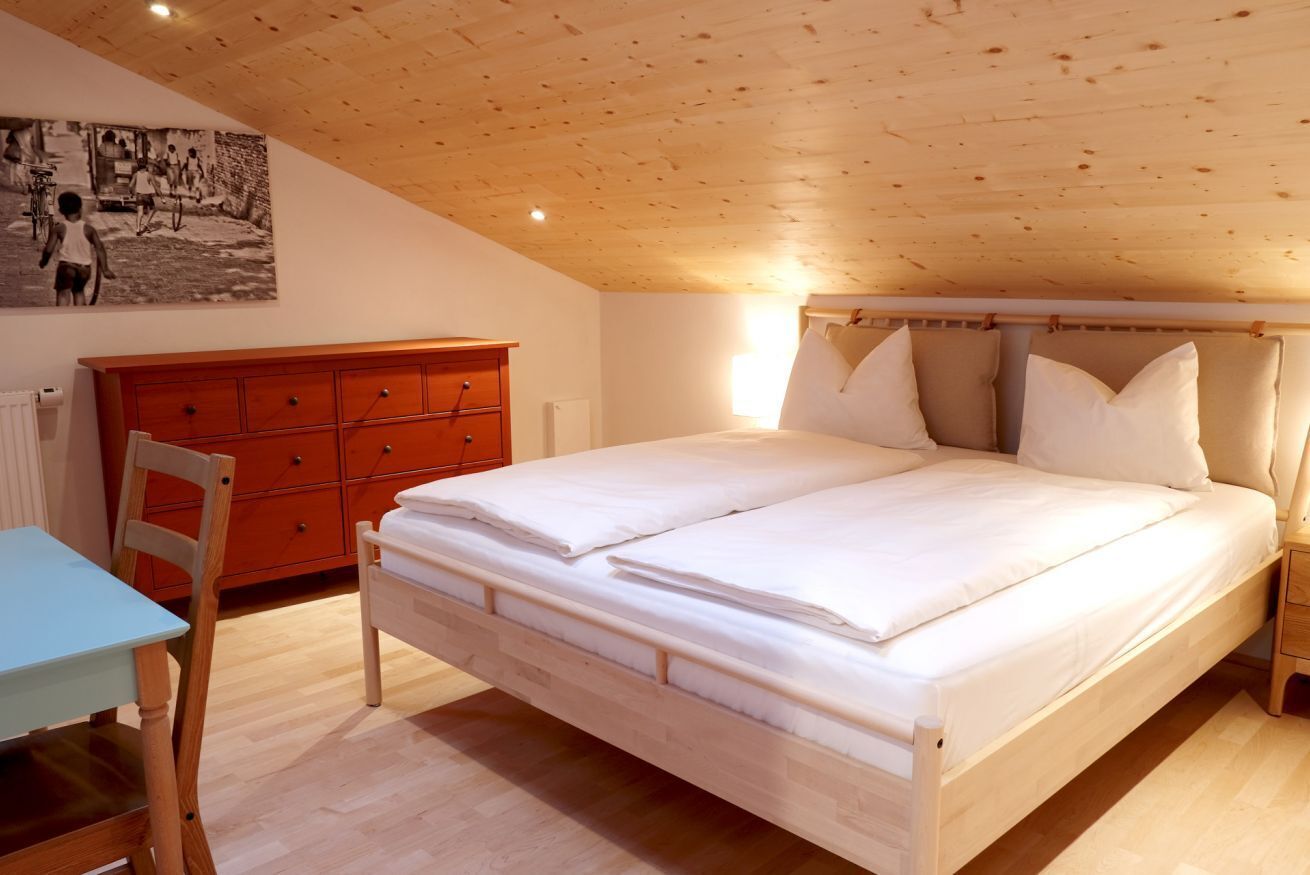 2 Schlafzimmer, Schreibtisch, Bügeleisen/Bügelbrett, kostenloses WLAN