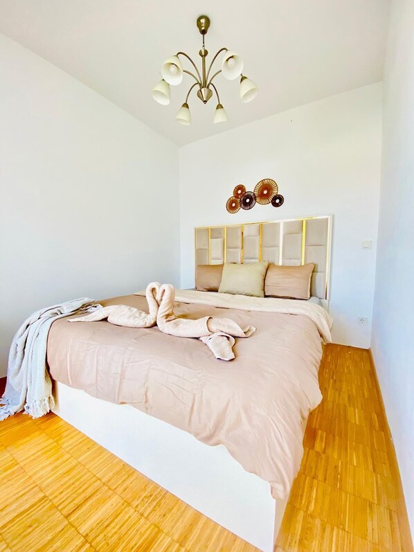 Basic-Apartment | Bügeleisen/Bügelbrett