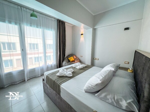 مكتب وواي فاي مجانًا