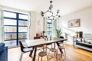 Dining - Shoreditch Gem by Spitalfields (London)