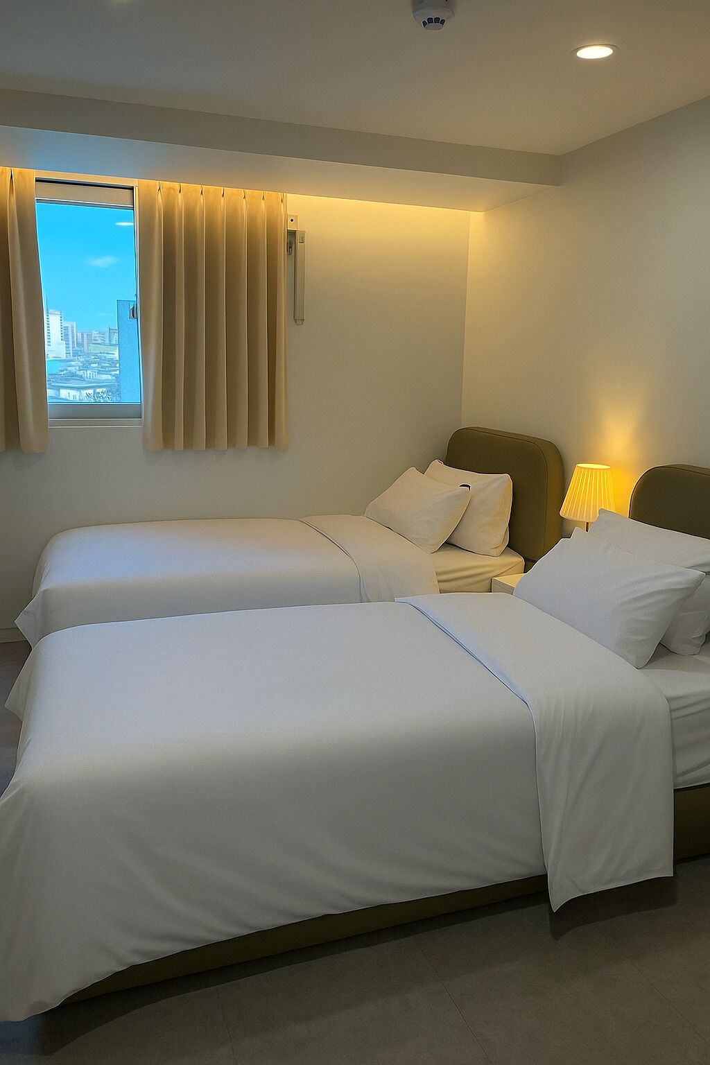 مكتب ومساحة عمل للكمبيوتر المحمول وواي فاي مجانًا