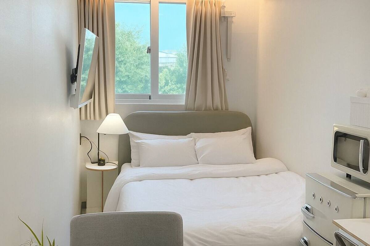 Standard Double Room | Desk, laptop workspace, WiFi (free)