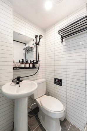 Standard Twin Room, City View | Bathroom | Shower, hair dryer, towels, soap