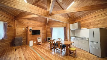 Classic Cottage, Mountain View | Living area