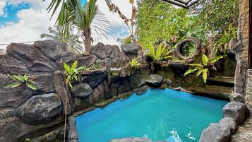 Bali Villa with Jungle View | ห้องน้ำ | ผ้าเช็ดตัว, สบู่, ยาสระผม, กระดาษชำระ