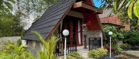 Villa with Garden View | Kostenloses WLAN, Bettwäsche