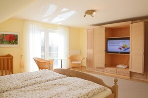 3 bedrooms, iron/ironing board, travel cot, free WiFi - "Sylt" Modern retreat (Kellenhusen)