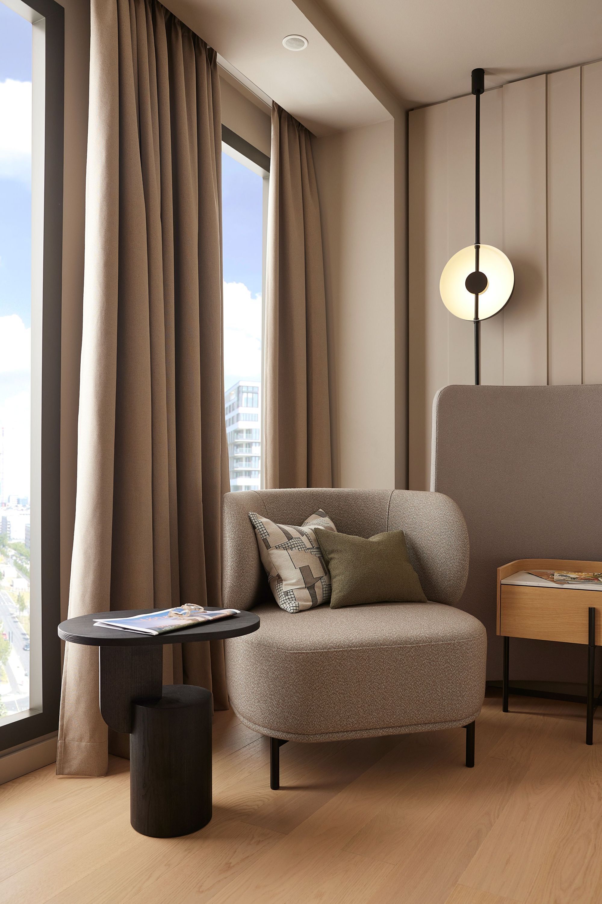 Ropa de cama hipoalergénica y minibar 