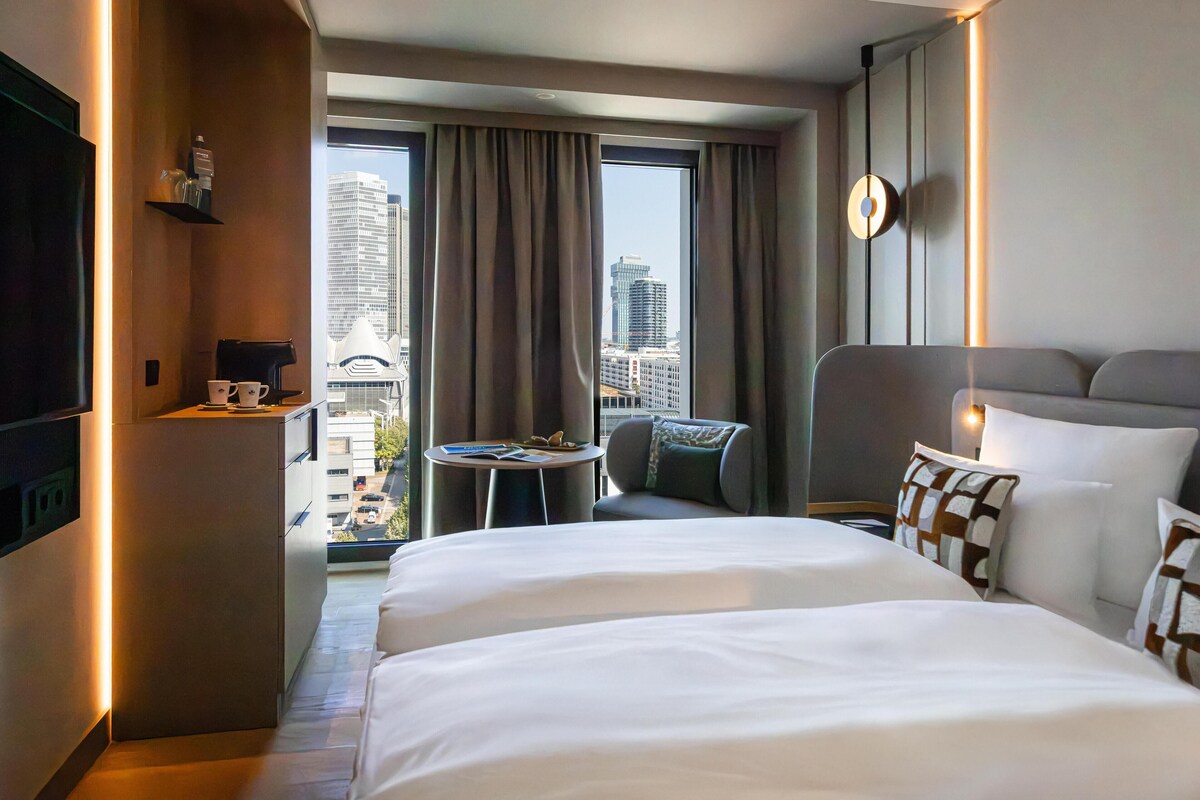 Double Room (Skyline) | Hypo-allergenic bedding, minibar, in-room safe, blackout curtains