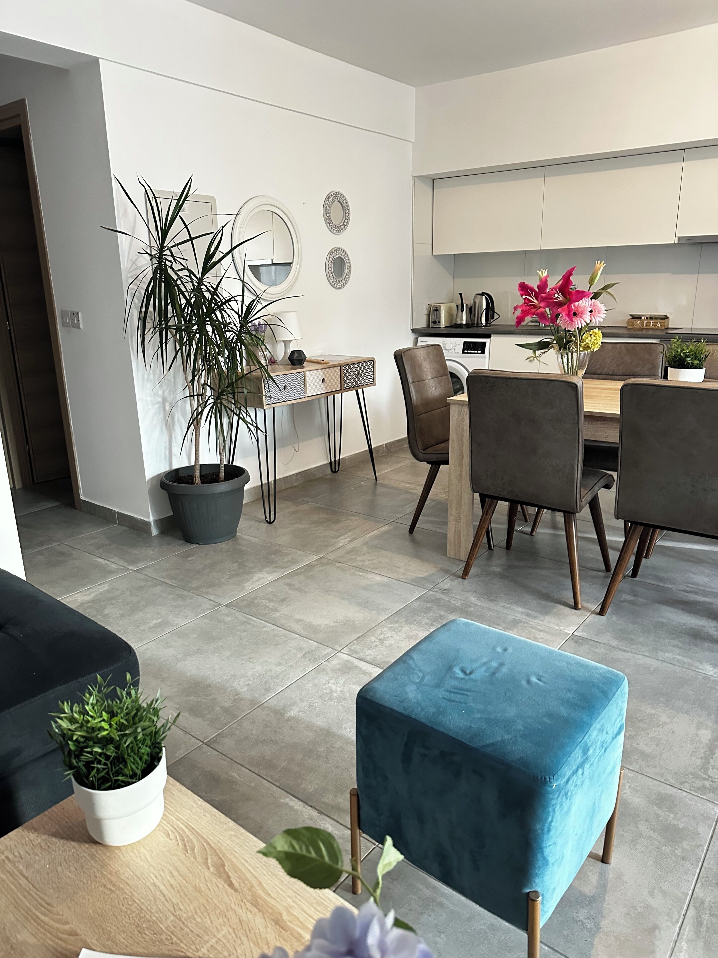 Apartment, 2 Bedrooms, Terrace | Interior