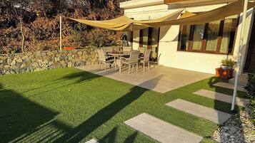 Apartment, 2 Bedrooms, Terrace | Outdoor dining