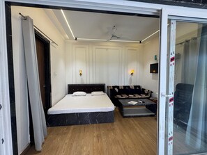 Luxury Room | Laptop workspace, free WiFi - Dream Villa (Banswara)