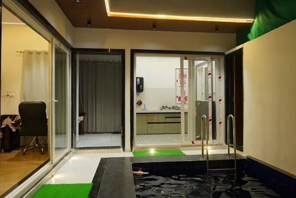 Outdoor pool - Dream Villa (Banswara)