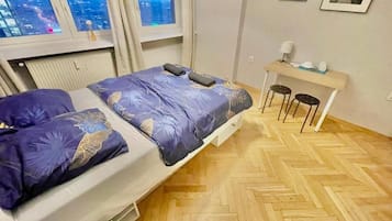 Habitación doble clásica, 1 cama matrimonial | Tabla de planchar con plancha y wifi gratis