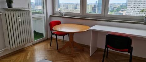 Iron/ironing board, free WiFi