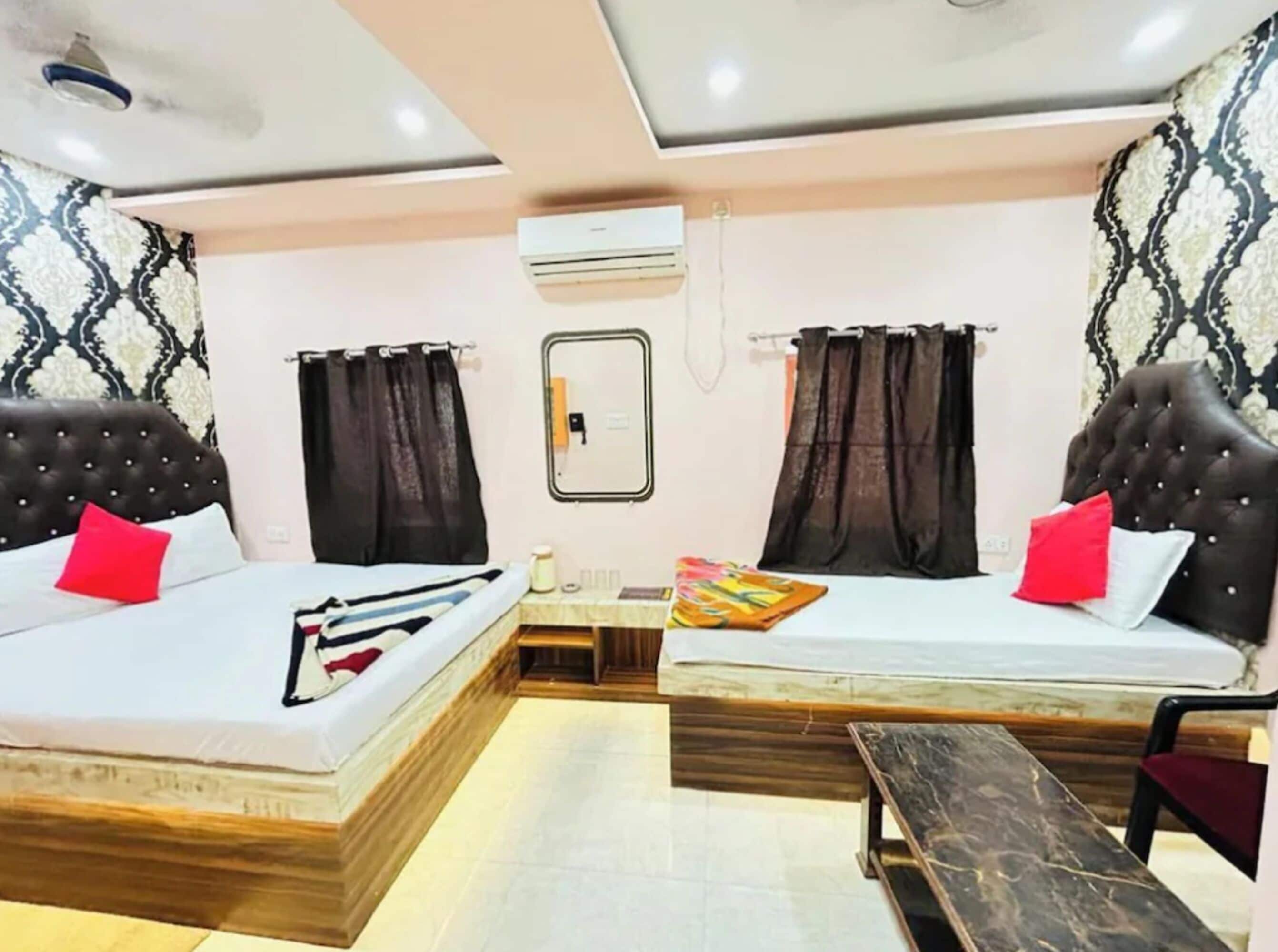 Deluxe-Dreibettzimmer | Schreibtisch, schallisolierte Zimmer, kostenloses WLAN