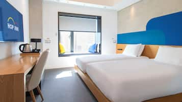 デラックス ツインルーム | セーフティボックス (室内)、デスク、ノートパソコン用作業スペース、WiFi (無料)