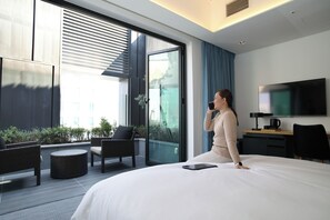 Panorama Room with View | Vistas del balcón