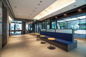 Lobby sitting area - HOP INN Seoul Myeongdong (Seoul)
