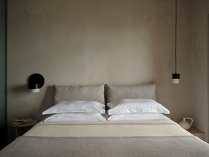 Bügeleisen/Bügelbrett, kostenloses WLAN, Bettwäsche