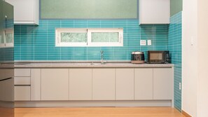 Basic Room, 2 Bedrooms (B2) | 1 bedroom, free WiFi