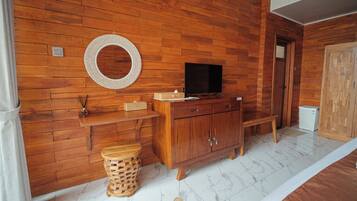 Familie-småhus, 2 soverom | Oppholdsområde