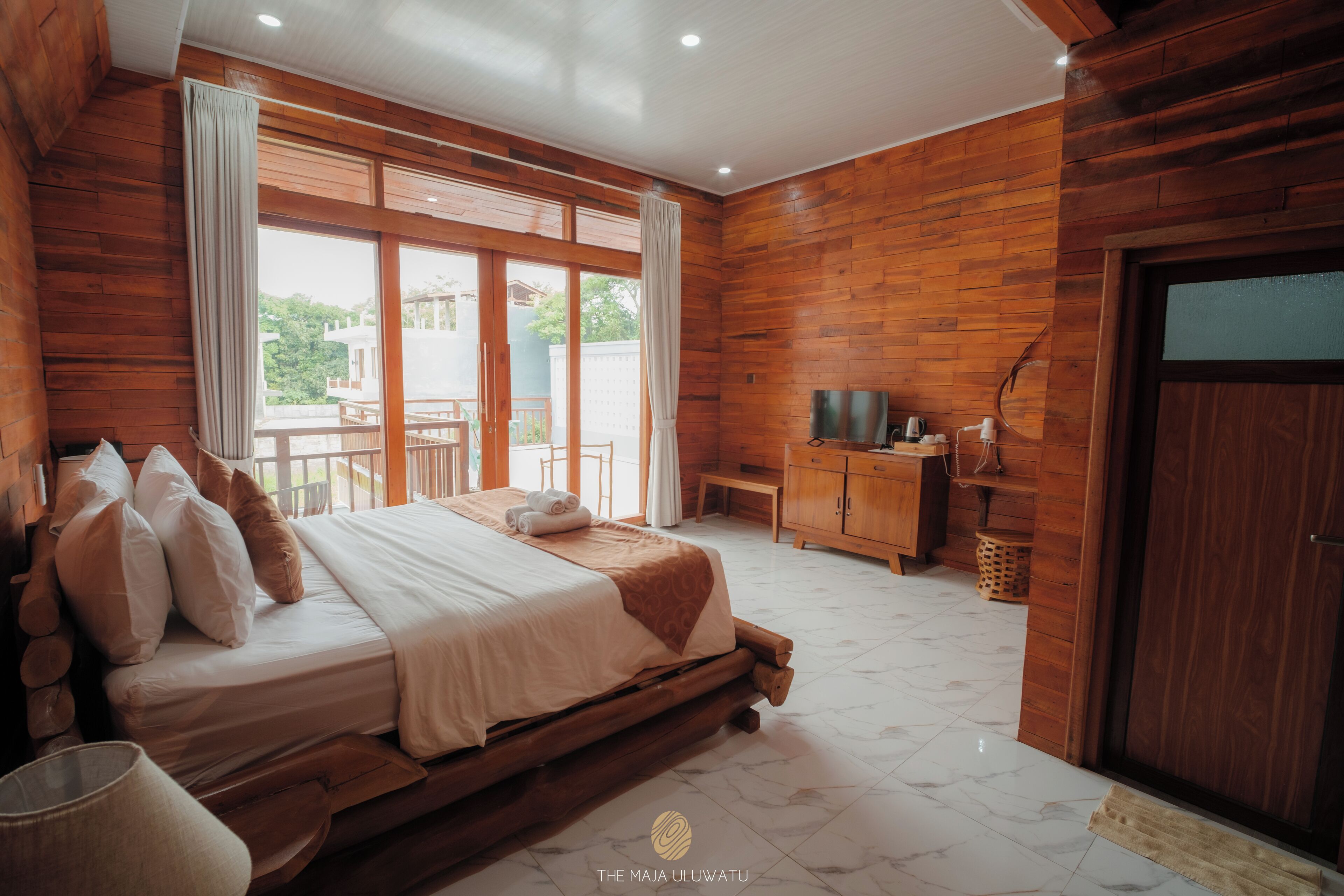 Familie cottage, 2 slaapkamers | Een bureau, een laptopwerkplek, gratis wifi