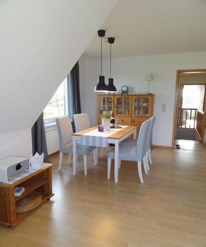 Dining - Anchorage Modern retreat (Drochtersen)