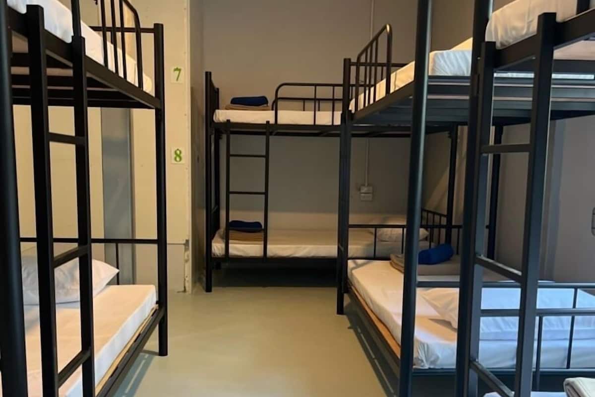 Dormitorio compartido, vista a la ciudad