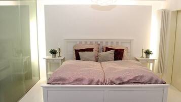 1 Schlafzimmer, Bügeleisen/Bügelbrett, kostenloses WLAN, Bettwäsche