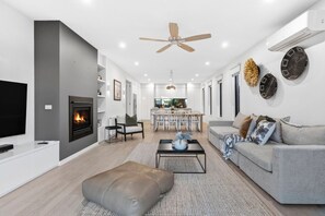 TV, fireplace, stereo - The Ebb Luxury Retreat | Just steps to the beach! (Ocean Grove)