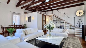 TV - Le Masque Terrace (Venecia)