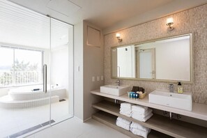 スイート バルコニー オーシャンビュー | スパ